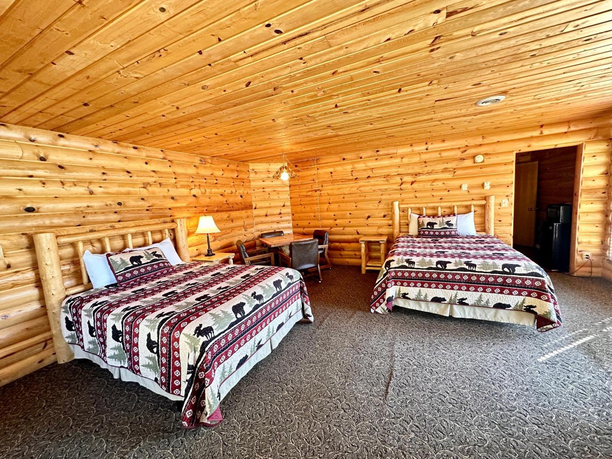 The Lodge At Lolo Hot Springs Екстериор снимка