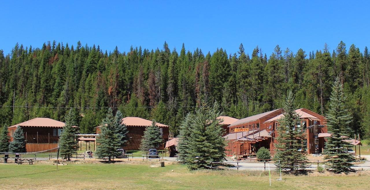The Lodge At Lolo Hot Springs Екстериор снимка