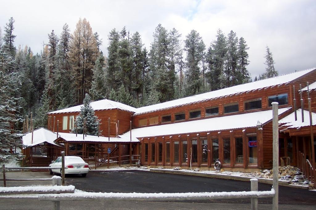 The Lodge At Lolo Hot Springs Екстериор снимка
